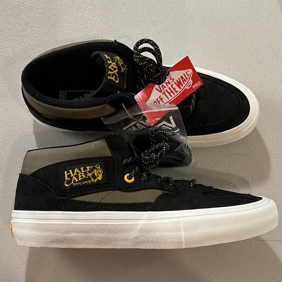 VANS | Surplus Half Cab Mens Pro Shoes - Picture 3 of 6